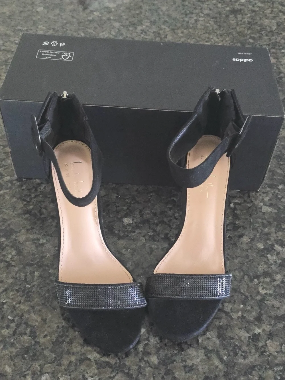 Nicole Miller Neaker Heels Size 8 Black Sparkle Gem Strap Block Heel Sandals